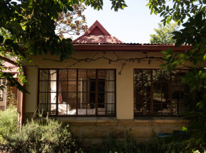  Vacation Hub International | Clarens Butterfly Beds - Berg Cottage Main