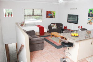  Vacation Hub International | At One Lodge - Red Bishop Main