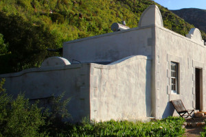  Vacation Hub International | Go Baviaans - Just for Two Cottage Main