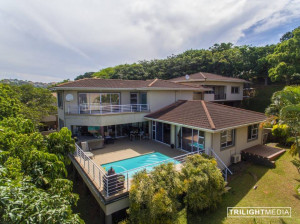  Vacation Hub International | LoveLea Holidays - Family Beach House Main