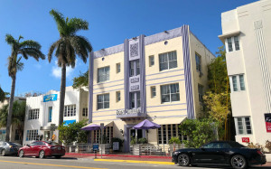  Vacation Hub International | Hotel Shelley Main
