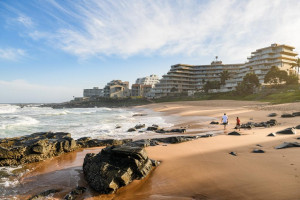  Vacation Hub International | Ballito Luxury beach front Apartment Main
