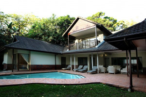  Vacation Hub International | Marais Manor Main