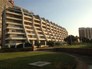  Vacation Hub International | L'Escalier Cabanas 107 Main