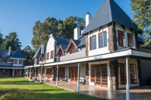  Vacation Hub International | Wickhams Retreat Main