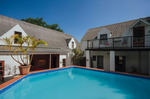  Vacation Hub International | Cypress Cottage Main