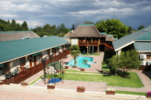  Vacation Hub International | Imperani Guest House & Restaurant Main