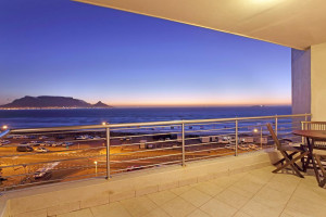  Vacation Hub International | Portico 404 Main