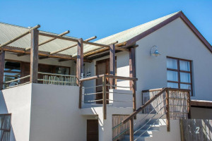  Vacation Hub International | Open Home - Cottage by the Sea Main