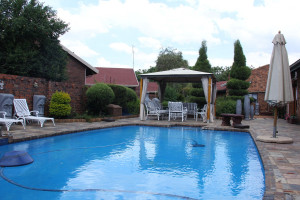  Vacation Hub International | Thabong Guest House Main