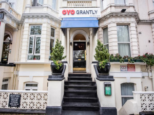  Vacation Hub International | OYO Grantly Hotel Main
