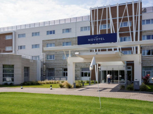  Vacation Hub International | Hôtel Novotel Saint Quentin en Yvelines Main