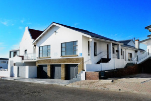  Vacation Hub International | Abalone Self-Catering Main