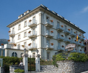  Vacation Hub International | Hotel Lario Main