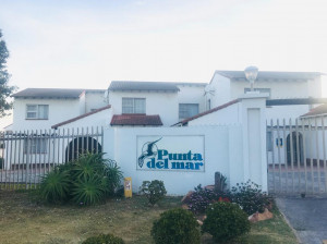  Vacation Hub International | Punta del mar Main