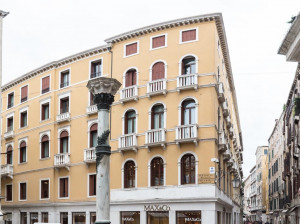  Vacation Hub International | San Teodoro Palace Main