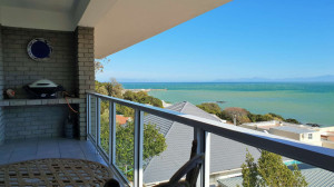  Vacation Hub International | Gordons Bay Stay - Miller On The Bay Main