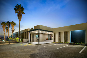  Vacation Hub International | Fortis Hotel Evander Main