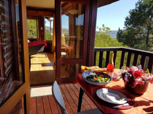  Vacation Hub International | Syringa Tree Cottage and Sunset Cottage Main