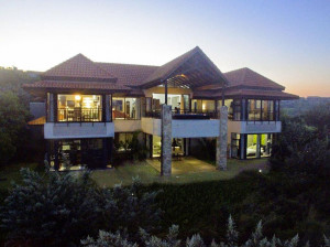  Vacation Hub International | 7 teak close Main