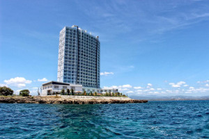  Vacation Hub International | Arterra  Hotel & Resort Main
