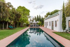  Vacation Hub International | De Bergkant Lodge Main