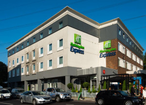  Vacation Hub International | Holiday inn Express Wimbledon South Main