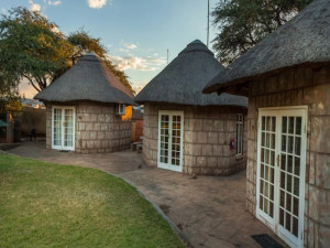  Vacation Hub International | Shomatobe Lodge Main