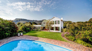  Vacation Hub International | Little Paradise Main