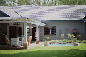  Vacation Hub International | Dancing River Guesthouse Main