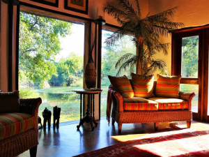  Vacation Hub International | Hippo's Haven Main
