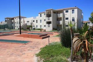  Vacation Hub International | 127 Hermanus Beach Club Main