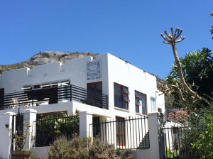  Vacation Hub International | Paarl Mountain Lodge Main