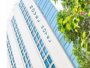  Vacation Hub International | Novel Hotel City Center Main
