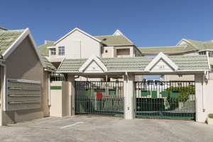  Vacation Hub International | Modern Seaview Apartment Main