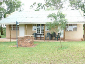  Vacation Hub International | Hluhluwe Country Cottages Main