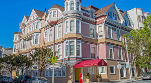  Vacation Hub International | Queen Anne Hotel Main