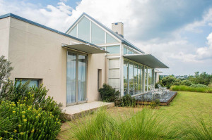  Vacation Hub International | Gowrie Farm - Charles Smythe Cottage Main