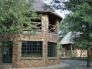  Vacation Hub International | Lion's Lair Main