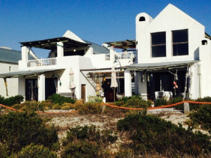  Vacation Hub International | Escape Beach House Main