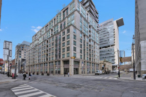  Vacation Hub International | Toronto Luxury Accommodations - QWEST Main