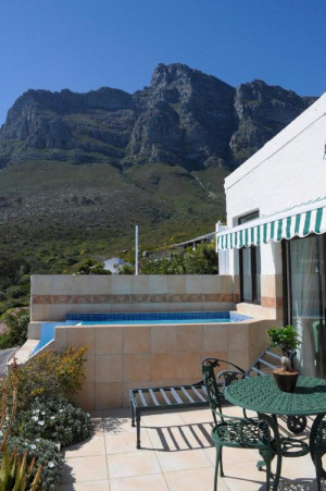  Vacation Hub International | Camps Bay Villa Main