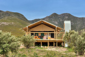  Vacation Hub International | AfriCamps at Stanford Hills Main
