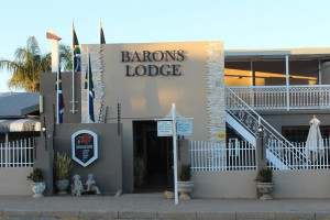  Vacation Hub International | Barons Galley & Lodge Main