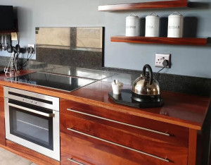  Vacation Hub International | Cozy Seaside Living Main