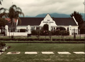  Vacation Hub International | Outeniqua en Route Main
