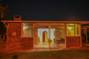  Vacation Hub International | Luxury Stay - Krystal Cottage Main