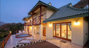  Vacation Hub International | Le Gaulois- Sea Urchin Main
