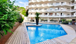  Vacation Hub International | Hotel Bernat II Main