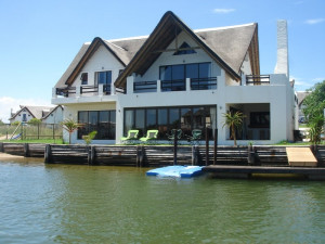  Vacation Hub International | St Francis Bay House on the Canal Main